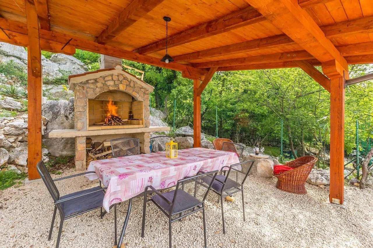 Villa Ana With Jacuzzi & Swimming Pool ツレス 0*,